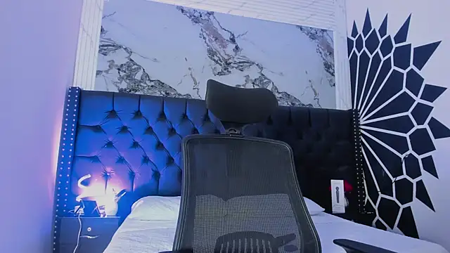 IzzyHiltton_n Live XXX chat
