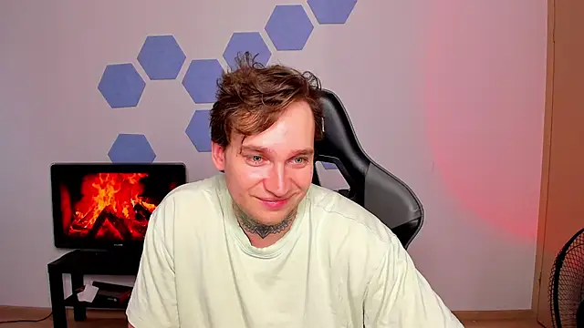 Chris_Tyson's Live XXX Chat