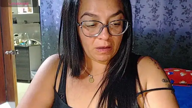 Czat XXX na żywo – miia-big1boobs_