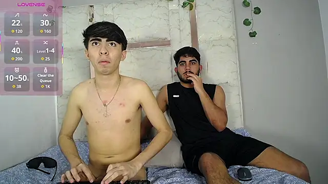 Chat +18 de Michael_and_twinkk ao vivo