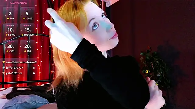 Kiara_Age live XXX chat
