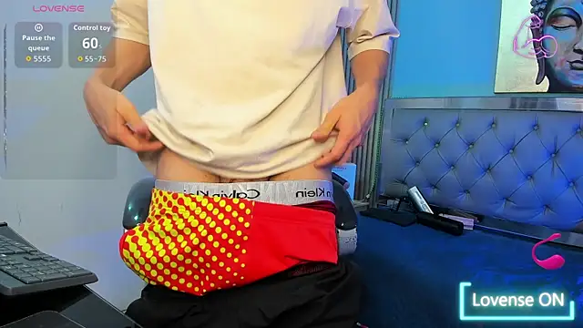 Ethanx18_ Adlı Modelin Canlı XXX Sohbeti