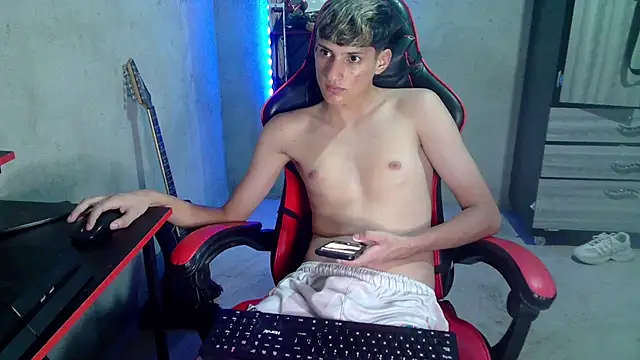 Pablito_Junior11 Chat XXX live