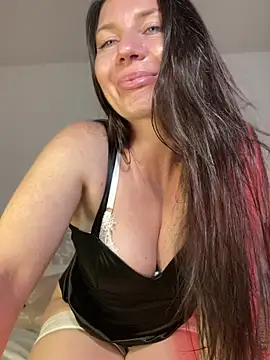 Goddess_Sirena Adlı Modelin Canlı XXX Sohbeti