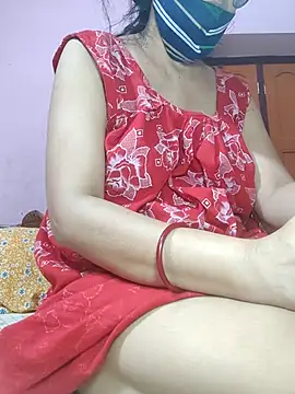 IndianRima Adlı Modelin Canlı XXX Sohbeti