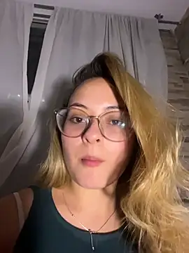 Lila2005's Live XXX Chat