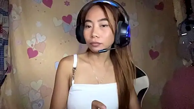 PiaSwida's Live XXX Chat