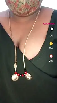 Chat +18 de Divyahoty ao vivo