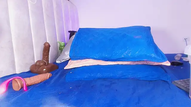 Czat XXX na żywo – _ebony-queen_