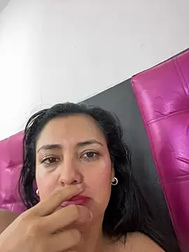 Chat +18 de AlanaLars ao vivo