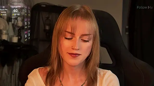 KiraMontoya Live XXX-chat