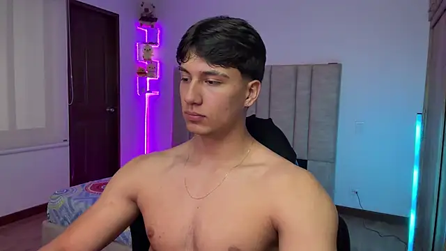 CHRIS_MORGAN1 Live XXX Chat