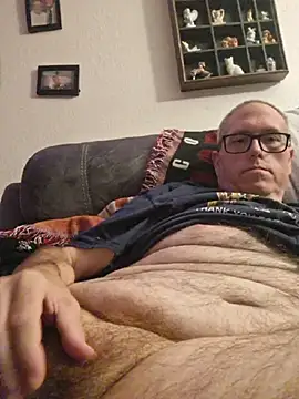 Smallone327 লাইভ XXX চ্যাট