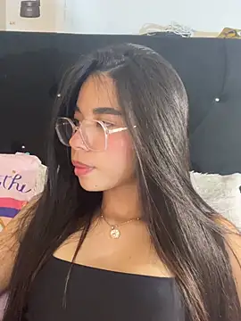 Milleradhara24 live XXX chat