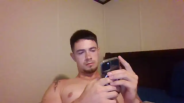 midnightsinz Chat XXX in diretta