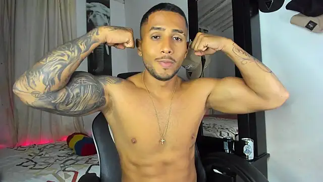 LucasWatsonnn Live XXX-Chat