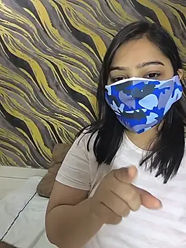 BuxomCutie: διαδικτυακό σόου στην κάμερα