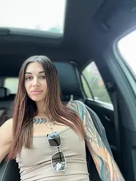 Charming_Ritta Chat XXX in diretta
