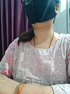 Aishwaryaa_69 – Live XXX-chat