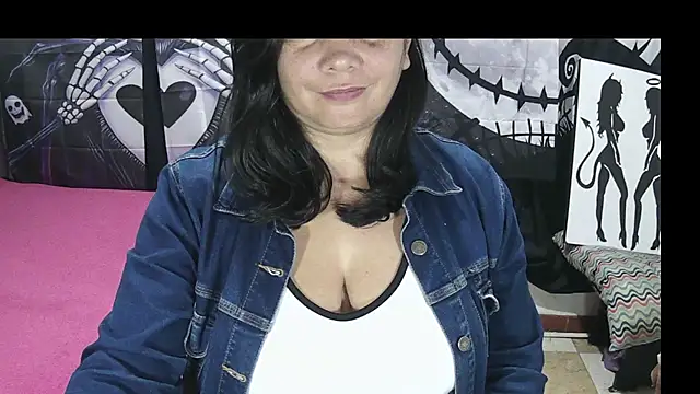 צ'אט XXX בשידור חי של vivian-milf