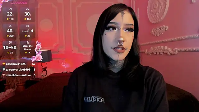 Kat_VonDe's Live XXX Chat