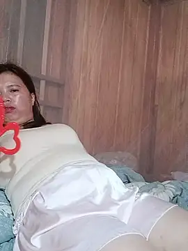 -Yeyi-'s Live XXX Chat