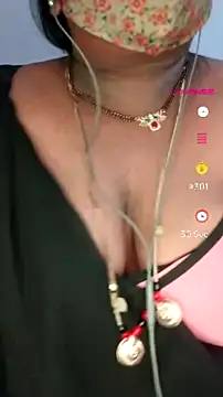 แชท XXX สดของ Divyahoty