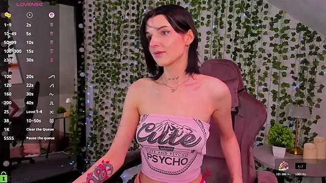 Lynn_Martin Chat XXX in diretta