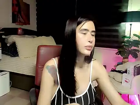 Chatroom XXX en direct de XhotcockcumXts