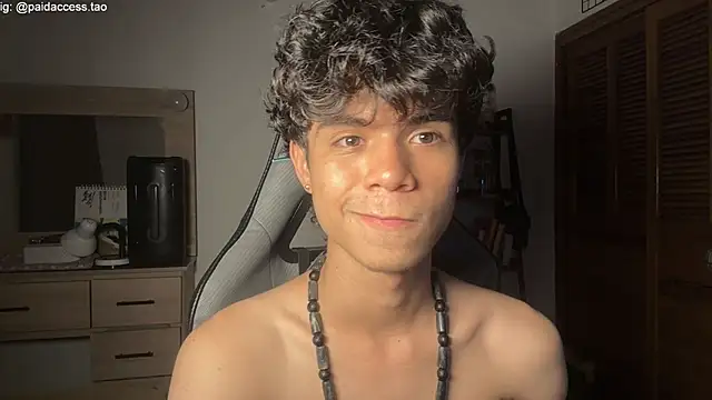 Živý XXX chat OopsAgain_