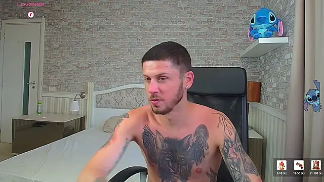 JonahShaw Live XXX Chat