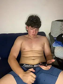 BigLatinGuy Adlı Modelin Canlı XXX Sohbeti