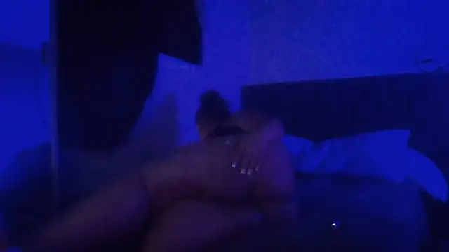 1n0nlythroat's Live XXX Chat