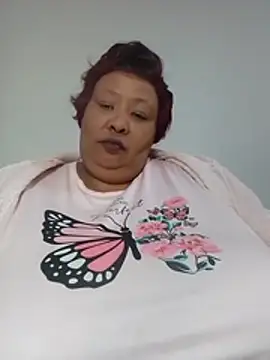 nancy111 élő XXX-chatje