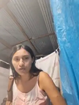 Uvit Pertunjukan Webcam