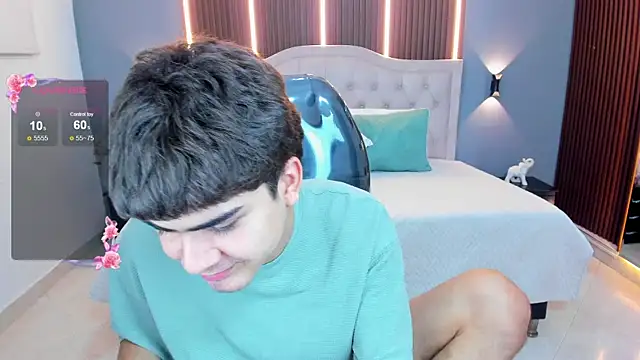 Chat XXX en directo de Tommy18__
