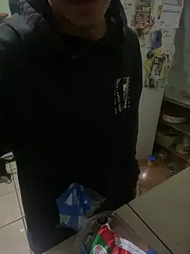 XxTheBoyBigPenisxX: διαδικτυακό σόου στην κάμερα