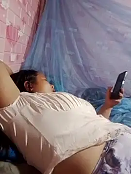 Chat XXX ao vivo de Miu-beobeo