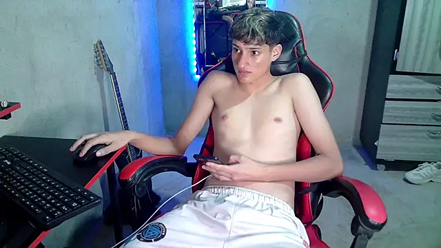 Pablito_Junior11's Live XXX Chat