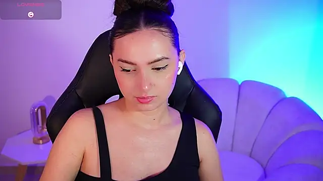 Chatroom XXX en direct de AliceHarper_