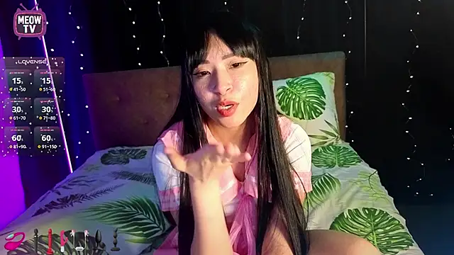 XXX chat uživo modela miyakimi0101