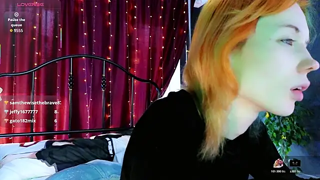 Czat XXX na żywo – Kiara_Age