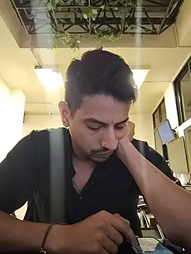 Juann-cock Adlı Modelin Canlı XXX Sohbeti