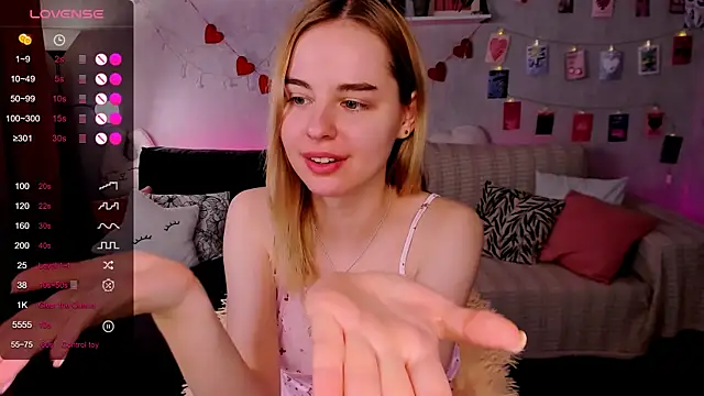 LillianShine's Live XXX Chat
