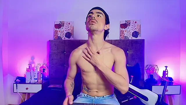 Czat XXX na żywo – Ethan_Briggs_