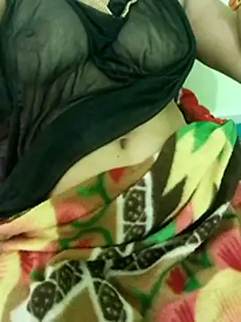Komal_Bhabhi4uのウェブカメラショー