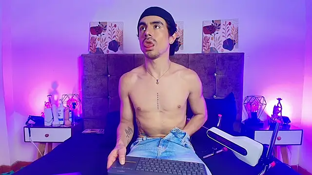 Ethan_Briggs_ 现场XXX聊天