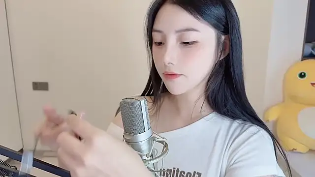 holo_love 即時 XXX 聊天