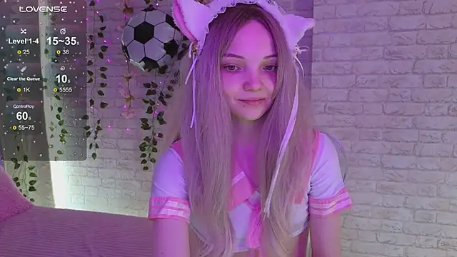 AnimeAlica18's Live XXX Chat