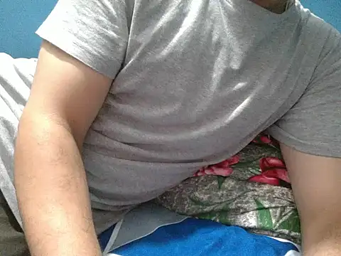 Precumboner Adlı Modelin Canlı XXX Sohbeti